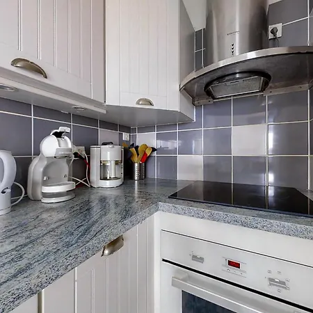 1 Bedroom In Апартаменты